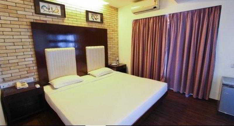 Fabhotel Savoy Suites Mumbai Airport Bombaim Exterior foto