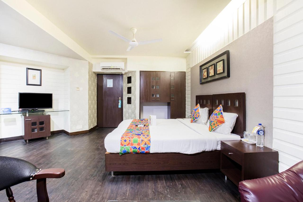 Fabhotel Savoy Suites Mumbai Airport Bombaim Exterior foto